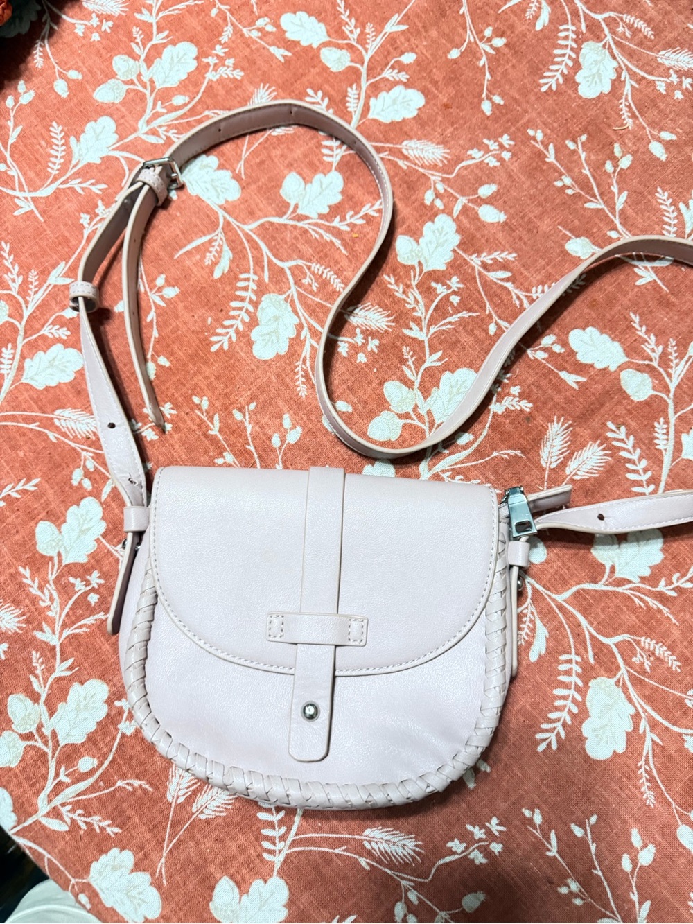 Classic Women's Crossbody Saddle Bag in Light Pink